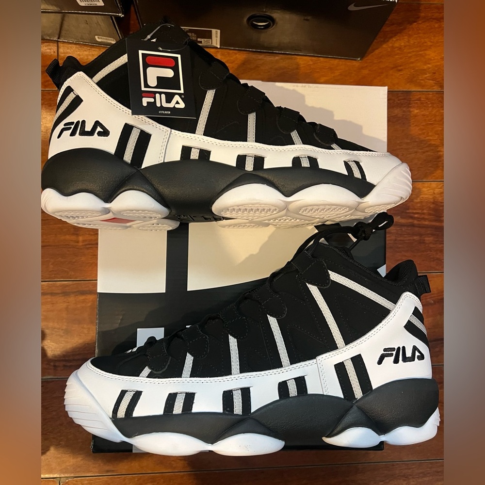 Fila Stackhouse Spaghetti Sneakers - Black and White